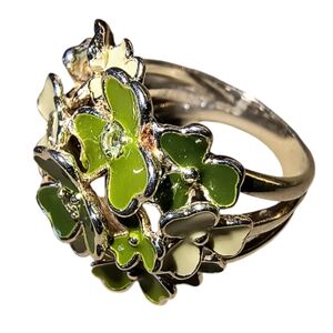 Ireland Sterling Silver & Enamel Green Shamrock Floral Ring Size 6